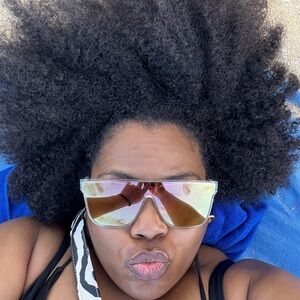 Meet your Posher, Alexandria